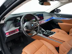 2023 BMW 7 Series 740Li Leading Luxury Package, чёрный — фото 10