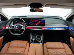 2023 BMW 7 Series 740Li Leading Luxury Package, чёрный — фото 14
