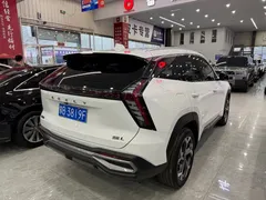 2023 Geely Atlas L 1.5TD DCT Premium, белый — фото 6