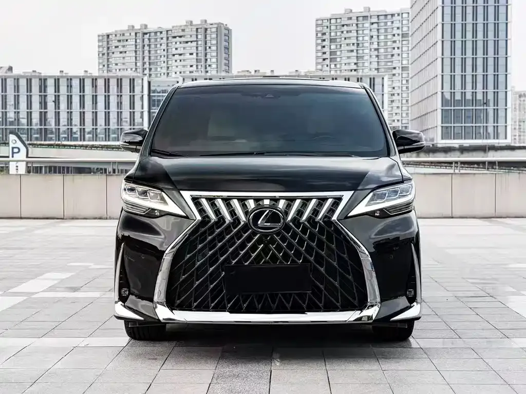 2020 Lexus LM 300h 7-seat