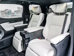 2020 Lexus LM 300h 7-seat, чёрный — фото 3