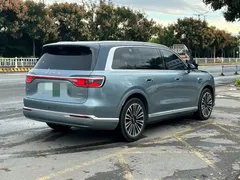 2026 Aito M9 EV Ultra 6-seat — фото 4