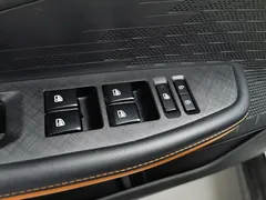 2022 Changan UNI-V 1.5T Premium, белый — фото 9