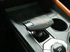 2022 Changan UNI-V 1.5T Premium, белый — фото 13