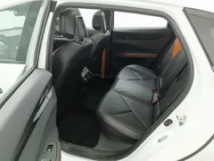 2022 Changan UNI-V 1.5T Premium, белый — фото 15