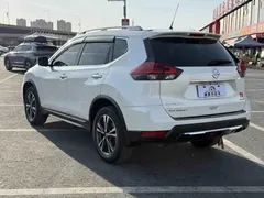 2021 Nissan X-Trail 2.0L CVT 2WD XL ITS Comfort, белый — фото 9