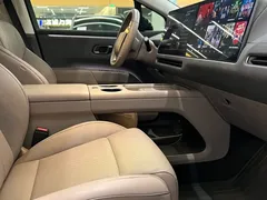 2025 Li Auto i8 Standard, белый — фото 8