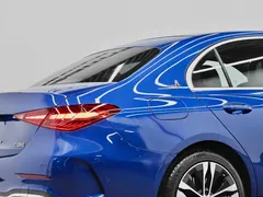 2023 Mercedes-Benz C-Class C 350 eL PHEV, синий — фото 30