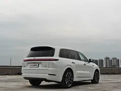 2025 Li Auto L9 Smart Refresh, белый — фото 5