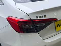 2022 Honda Civic 240Turbo CVT, белый — фото 7