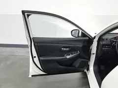 2021 Nissan Sylphy 1.6L XL CVT, белый — фото 8