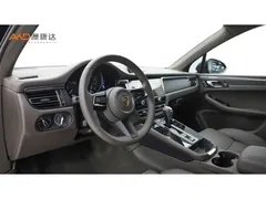 2022 Porsche Macan 2.0T — фото 6