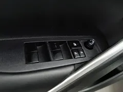 2023 Toyota Frontlander 2.0L CVT Elite, белый — фото 9