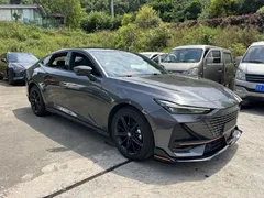 2022 Changan UNI-V 1.5T Sport — фото 3
