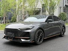 2023 Changan UNI-V 1.5T Sport — фото 1