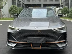 2023 Changan UNI-V 1.5T Sport — фото 2