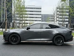 2023 Changan UNI-V 1.5T Sport — фото 4