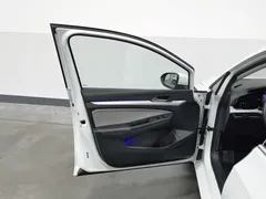 2021 Volkswagen Golf 280TSI DSG Pro, белый — фото 8