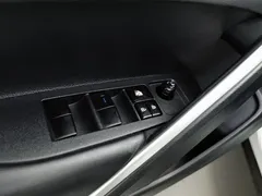 2022 Toyota Frontlander 2.0L CVT Leading, белый — фото 9