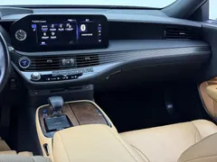 2021 Lexus LS 500h Excellence, чёрный — фото 3