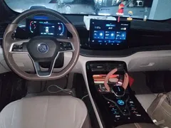 2024 BYD Qin PLUS Honor DM-i PHEV 55km Leading, синий — фото 10