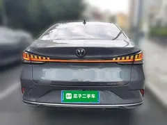 2023 Changan Raeton PLUS 1.5T DCT Pilot, зелёный — фото 3