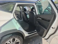 2023 Kia Seltos 1.5L CVT Luxury, белый — фото 11