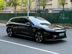 2025 Nio ET5T 75kWh Touring, чёрный — фото 3
