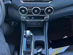2022 Nissan Sylphy 1.6L XL CVT Enjoy, белый — фото 12