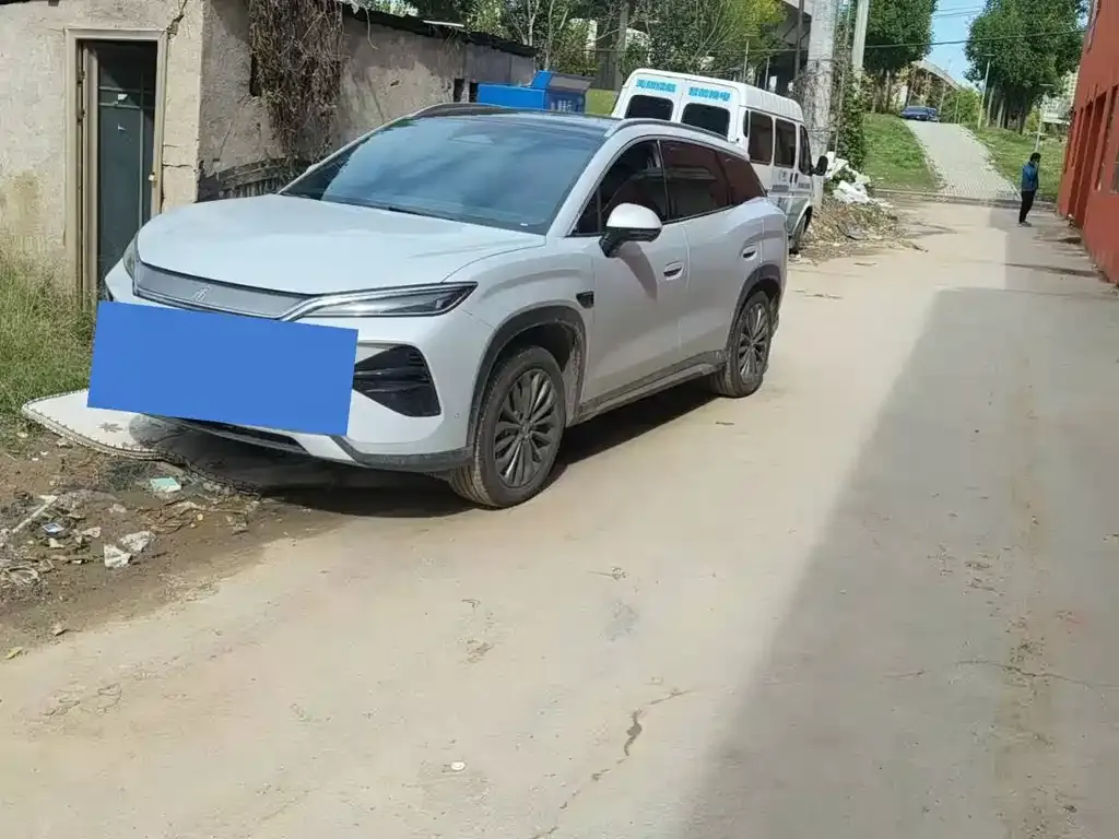 2026 BYD Song Ultra EV 710km