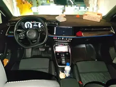 2023 Audi A3 Sportback 35 TFSI Luxury Sport, белый — фото 5