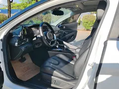 2021 Hyundai Elantra 1.5L CVT LUX Premium, белый — фото 9