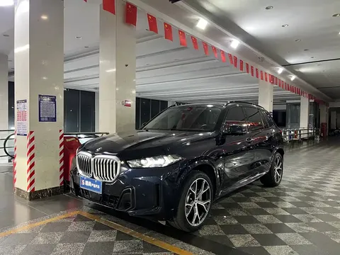 2023 BMW X5 30Li Premium M Sport Night Package