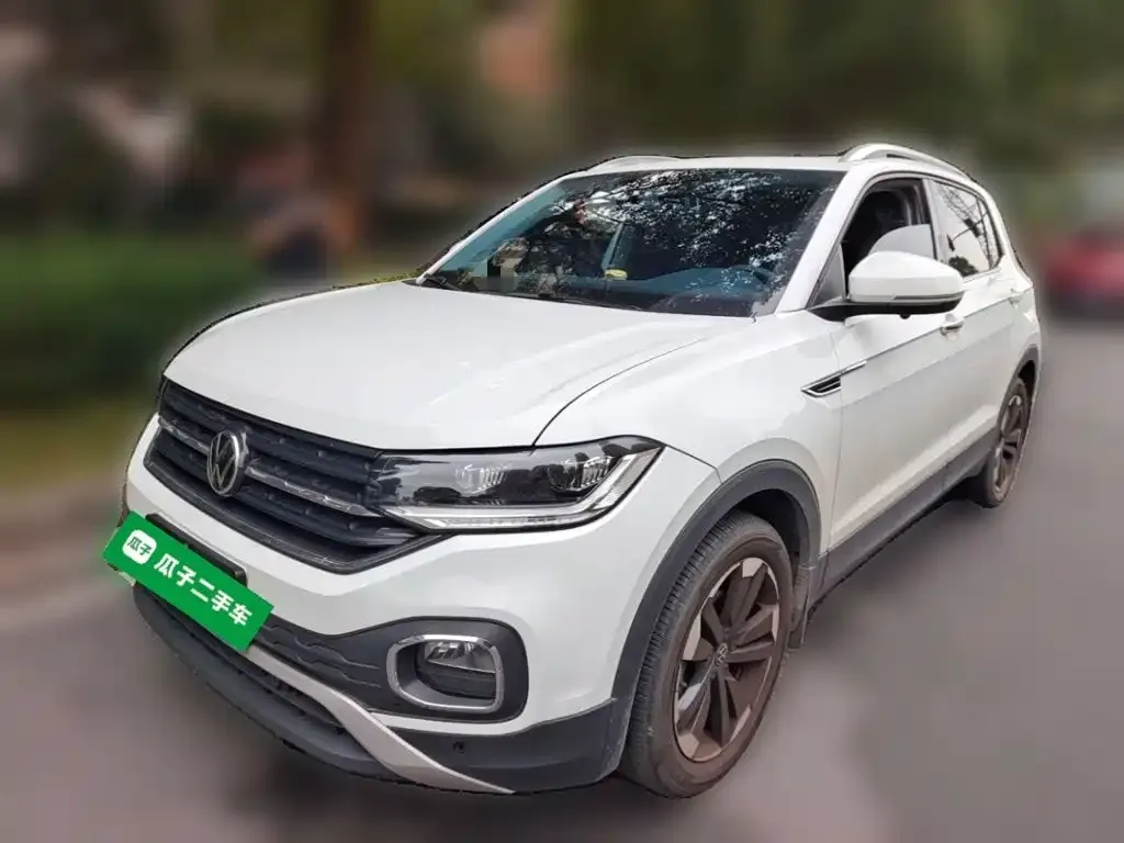 2021 Volkswagen Tacqua 1.5L AT