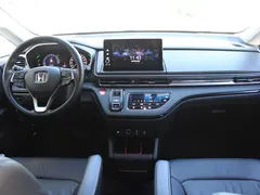 2022 Honda Elysion 2.0L e:HEV Hybrid Luxury, белый — фото 15