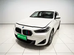 2022 BMW X2, белый — фото 1