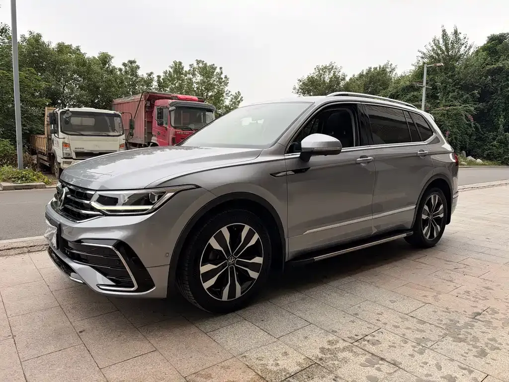 2022 Volkswagen Tiguan L 380TSI AT 4WD R-Line 7-seat