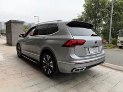 2022 Volkswagen Tiguan L 380TSI AT 4WD R-Line 7-seat — фото 6