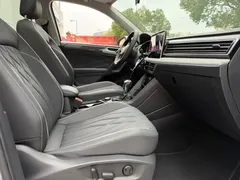 2022 Volkswagen Tiguan L 380TSI AT 4WD R-Line 7-seat — фото 12