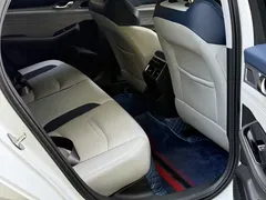 2023 Geely Preface 2.0TD Premium, белый — фото 20