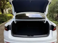 2023 Geely Preface 2.0TD Premium, белый — фото 27