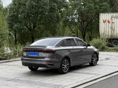 2022 Geely Emgrand 4th Gen 1.5L CVT Flagship — фото 4