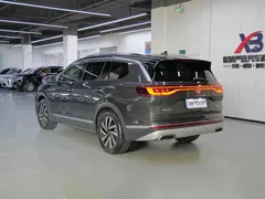 2022 Volkswagen Talagon 380TSI 4WD Luxury Pro 7, чёрный — фото 5