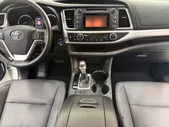 2018 Toyota Highlander 2.0T 4WD Luxury 7, белый — фото 11