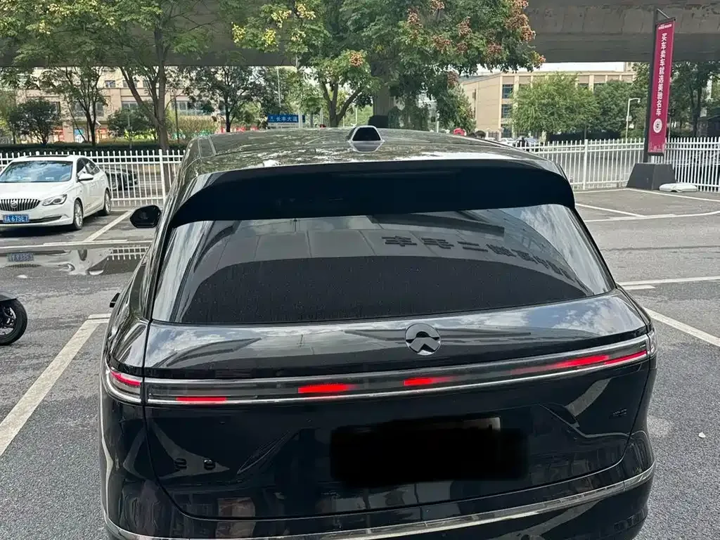 2026 Nio ES8 6-seat Executive Luxury