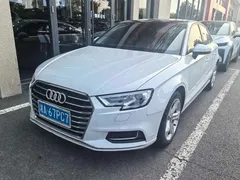 2020 Audi A3 Sedan 35 TFSI Progressive China VI, белый — фото 1