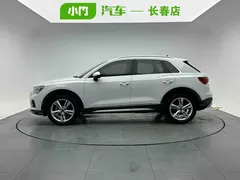 2022 Audi Q3 35 TFSI Fashion, белый — фото 3