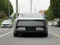 2025 Xpeng P7 702 Long Range Ultra — фото 8