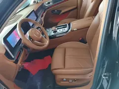 2025 Hongqi H9 2.0T 2WD Premium Luxury Business 5-seat, чёрный — фото 15