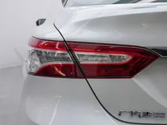 2021 Toyota Camry 2.0G Luxury, белый — фото 15